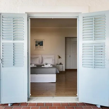 With Stunning Views In Nissaki! Apartment Katavolos
