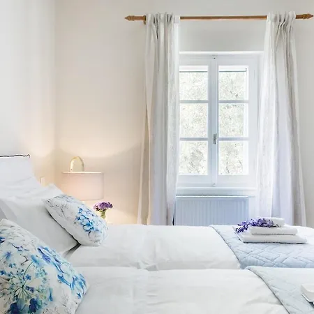 With Stunning Views In Nissaki! Apartment